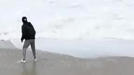 Geniusz kontra fale morskie