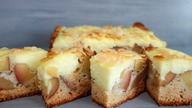 Ciasto miodowe z jabłkami i budyniem.  Przepyszny Miodownik