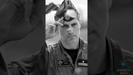 Pogrzeb Macieja Krakowiana.  Pilot odznaczony orderem