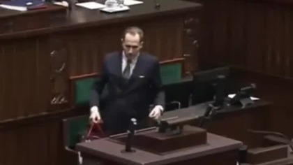 Santa Claus in the Polish parlament #shorts #poland #sejm #memes #konfederacja (1280p 30fps H264-128kbit AAC)
