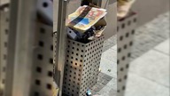 Rynek w Jaworznie w niedzielny poranek po sobotnim wieczorze