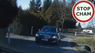 Komplikacje na wąskiej jezdni - czyli jak kierowcy utrudniają sobie życie #424 Wasze Filmy