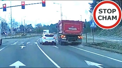 Kierowca ciężarówki prawie najechał na osobówkę ...  #2086 Wasze Filmy