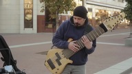 Ambient na gitarze basowej dwunastostrunowej