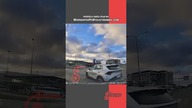 Na rondzie decyzje podejmuje się wcześnie  ten kierowca postanowił inaczej.  #warszawa #automobile