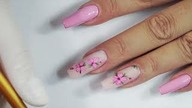 Pink delicate Flowers nails art tutorial / Gabrielle Nails Charbonne