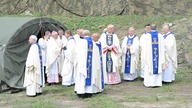 Msza święta pod murami Klasztoru Pokamedulskiego na Wigrach, 15. 08. 2018.