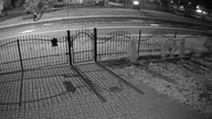 Sulęcin: 20-latek wjechał BMW w ogrodzenie i odkurzacz na myjni.  Uciekł z miejsca zdarzenia