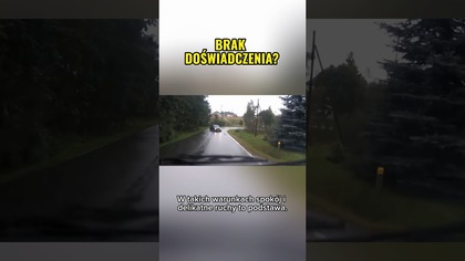Mokry zakręt i chwila paniki efekt? Rów  #droga #kierowcy #bezpieczeństwo