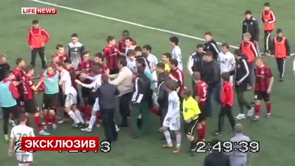 LIGA ROSYJSKA - Sędzia zaatakował zawodnika