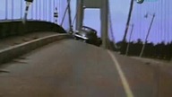 Mythbusters. S01E12.pl. Marsz. po. moscie