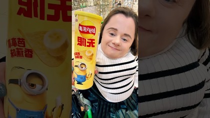 Test bananowych chipsów z Żabki  | #shorts | Magdalena Augustynowicz