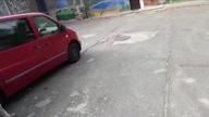 Tak się podrzuca śmieci