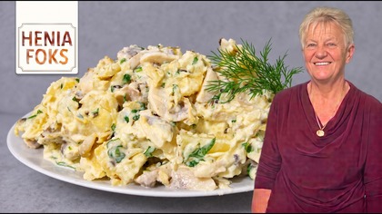 Sałatka ziemniaczana z pieczarkami  sycąca i pyszna.  Prosta na każdą okazję!