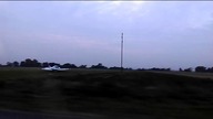 samolot szybowiec na polu na łące