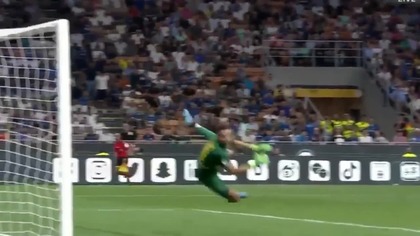 Antonio Candreva scores outrageous long-range goal for Inter Milan vs Lecce