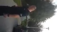 Czy stanie pod sklepem tak się zawsze kaczy?