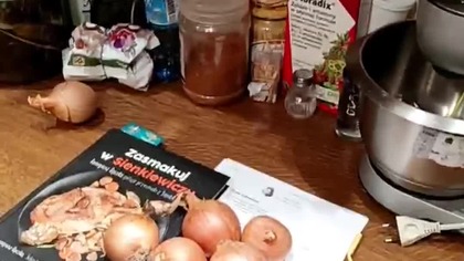 Zupa Cebulowa - Pojedynek! Staropolska vs Starofrancuska! Sarmata gotuje dwie wersje! Kuchnia SK!