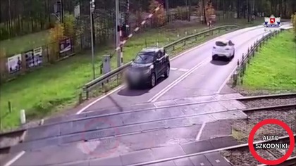 AutoSzkodniki #40  BMW na schodach, rogatka na dachu i auto holowane do góry kołami