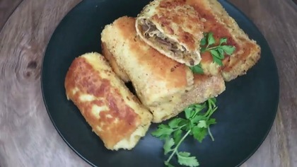 Pyszne krokiety z kiszoną kapustą i grzybami.