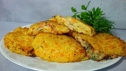 Placki ziemniaczane nadziewane pomidorami