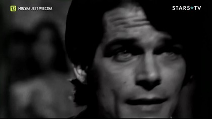 B. J.  Thomas - Raindrops Keep Falling On My Head