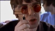 Oasis - Don't Look Back In Anger (1995)