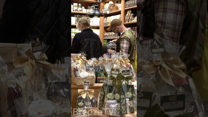 Janusz piję darmową herbatę