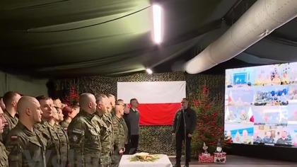 NAWROCKI NA WIGILII Z POLSKIMI ŻOŁNIERZAMI NA GRANICY Z BIAŁORUSIĄ! WZRUSZAJĄCA PRZEMOWA!