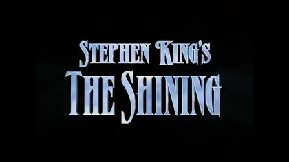 Trzyodcinkowy amerykański miniserial produkcji ABC z 1997 roku, wyreżyserowany przez Micka Garrisa na podstawie powieści Stephena Kinga z 1977 roku pod tym samym tytułem. King jest r&oacute;wnież autorem scenariusza miniserialu.