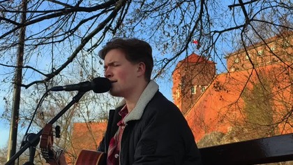 Dzień przed jego śmiercią miałem okazję zaśpiewać Lubię wracać tam gdzie byłem na lokalnym evencie