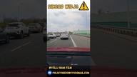 Mercedes omija korek pasem awaryjnym #shorts #rikordwidjo #polscykierowcy #dashcam #cars #policja