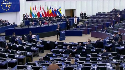 PRECZ Z EUROKOŁCHOZEM G.  B.  W SWOIM STYLU ZAORAŁ EUROKRATĘ!