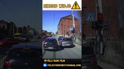 Niecierpliwy kierowca #shorts #polscykierowcy #kierowca #dashcam #carcrash #polska #crash