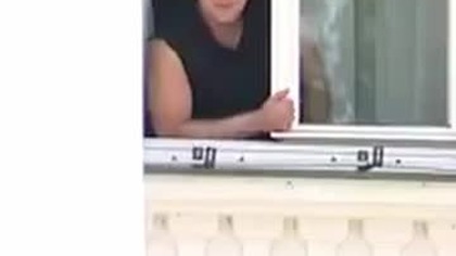 NAWROCKI Z OKIEN BELWEDERU PRZEMAWIA DO LUDZI!