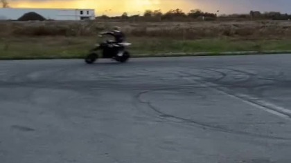 #pitbike #pitbikedrift #kneedown #fullsend #pitbikes #kxd140