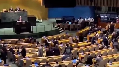Netanjahu wchodzi, ludzie wychodzą Tak powinno być 