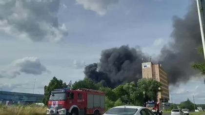 Płonie hala z chemikaliami w Przylepie - koło Zielonej góry