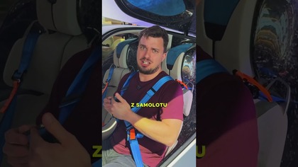 To LATAJĄCY samochód! 