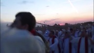 Kto nie skacze ten za Tuskiem !!! Clubbase Lednica