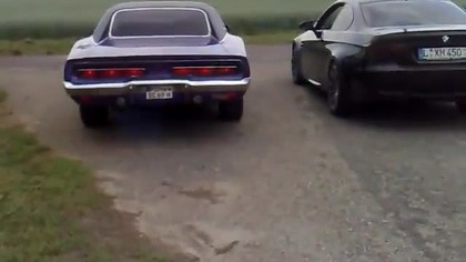 Dodge Charger 1969 vs BMW M3 E92