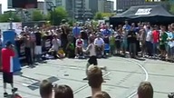 konkurs wsadów Lublin with Marcin Gortat Right Guard Streetball Challenge Hadzbe 178cm