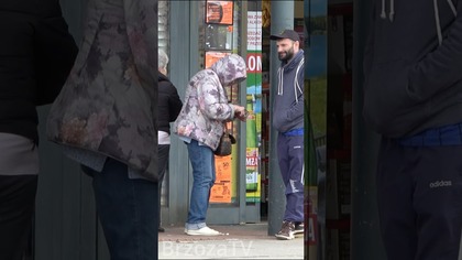 Nie piję, alkohol to zło  Reakcja tej Pani mówi wszystko!