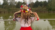Jak wykonać wianek biało-czerwony ze sztucznych kwiatów na specjalne okazje