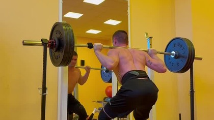 Czy wiesz po co takie PRZYSIADY w TRENINGU WYSKOKU? #shorts #trening #fitness