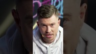 Jakub Kosecki dziękuje tatusiowi