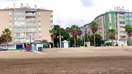 Málaga España - San Andres piaszczysta i piękna plaża w słonecznej Hiszpanii odgłosy moża 