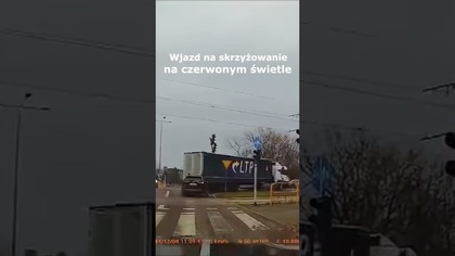 Wjazd na skrzyżowanie na czerwonym świetle #shorts #rikordwidjo