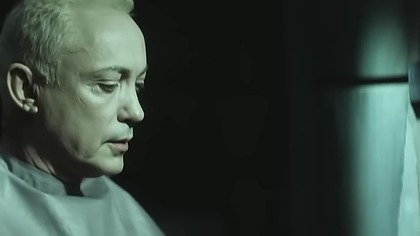 Udo Kier in Korns Make Me Bad Video..