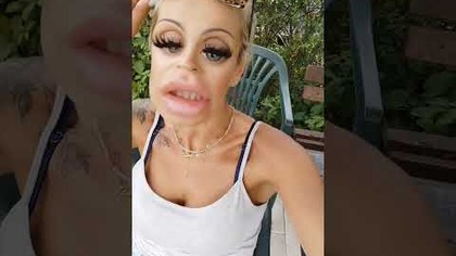 I nieśmiała#uśmiechnijsię#humor#kabaret#funny#parodia#dystans#